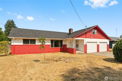 Photo of 1015 141st Street S, Tacoma, WA 98444 (MLS # 2426043)