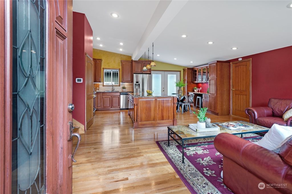Photo of 2218 N 190th Street, Shoreline, WA 98133 (MLS # 2045384)