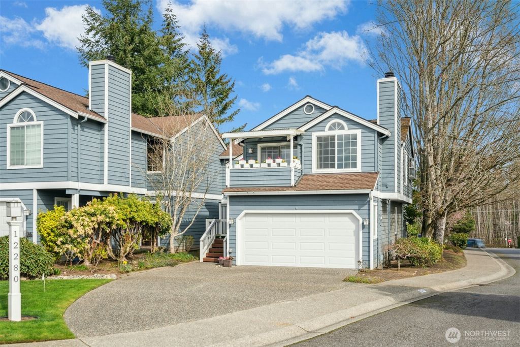 Photo of 12280 NE 3rd Place, Bellevue, WA 98005 (MLS # 2348934)