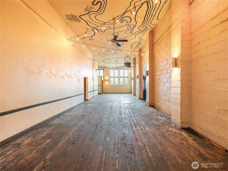 1107 Railroad Avenue