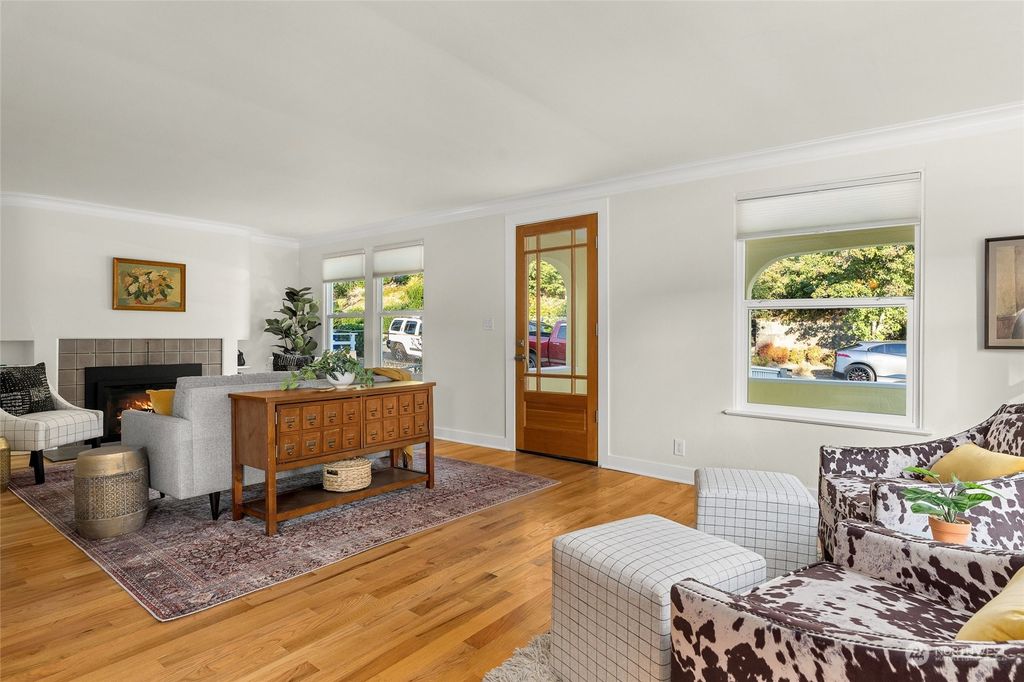 Photo of 2961 36th Avenue S, Seattle, WA 98144 (MLS # 2001296)