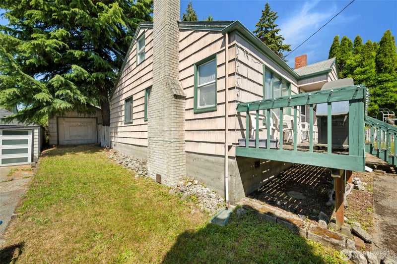 122 NW 103rd Street