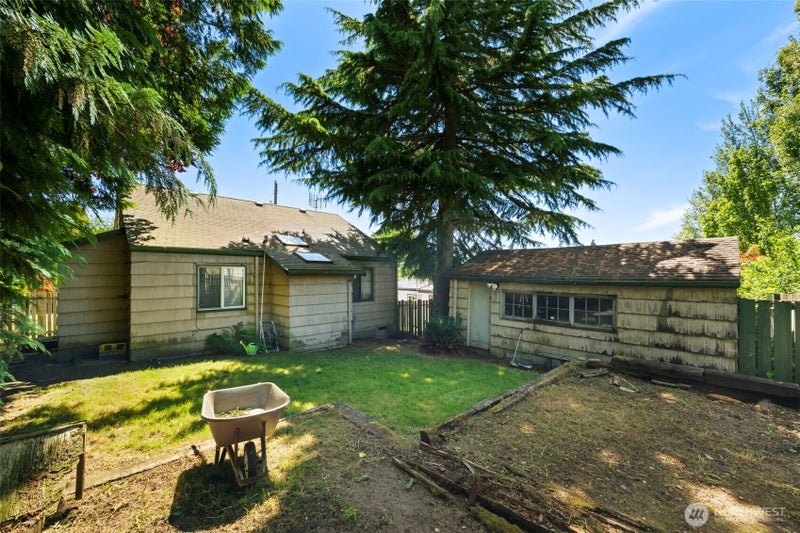 122 NW 103rd Street