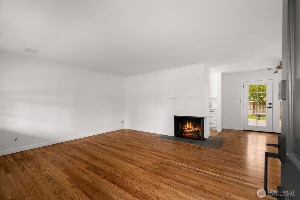 Photo of 2309 192nd PL SW PL, Lynnwood, WA 98036 (MLS # 2518066)