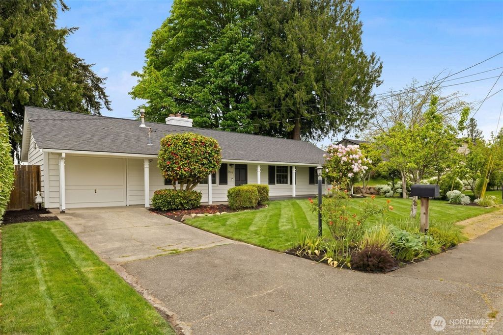 Photo of 2309 192nd PL SW PL, Lynnwood, WA 98036 (MLS # 2518066)