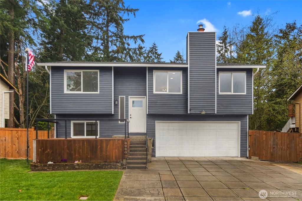 Photo of 3930 SW 332nd Place, Federal Way, WA 98023 (MLS # 2356908)