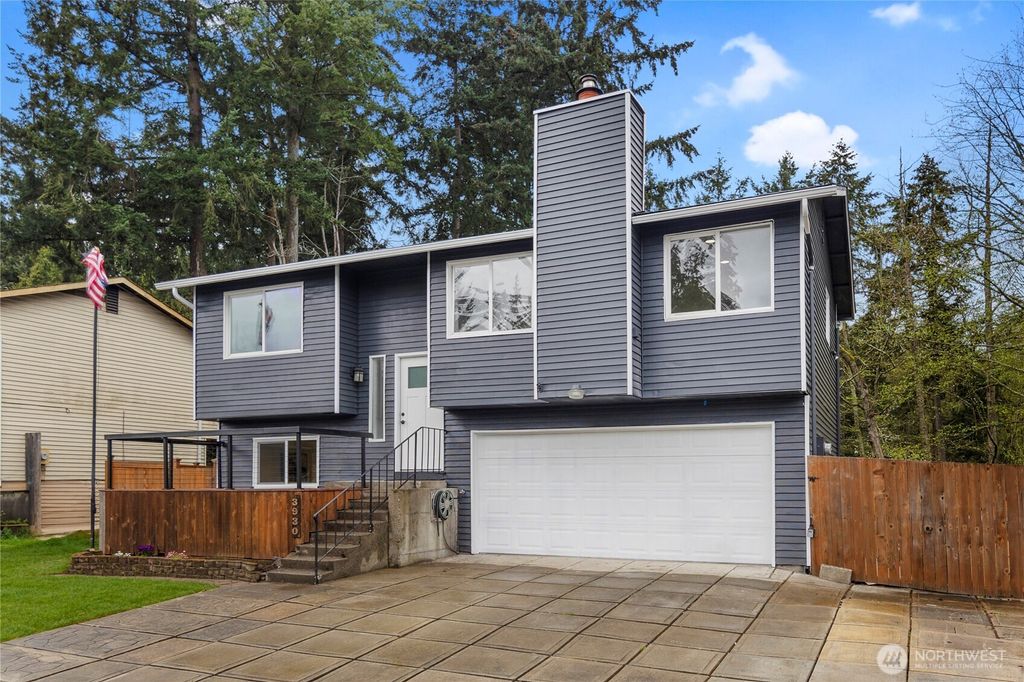 Photo of 3930 SW 332nd Place, Federal Way, WA 98023 (MLS # 2356908)