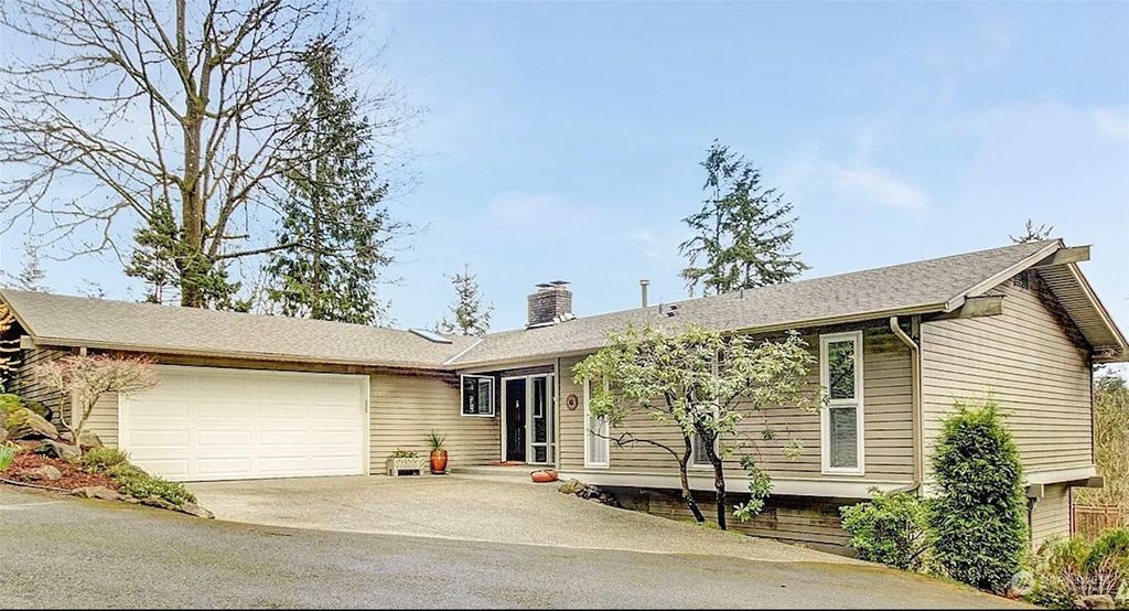 Photo of 4549 145th Avenue SE, Bellevue, WA 98006 (MLS # 2303210)