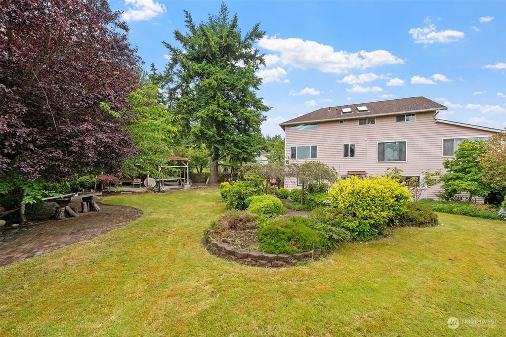 Photo of 508 Clover Lane, Mukilteo, WA 98275 (MLS # 2249947)