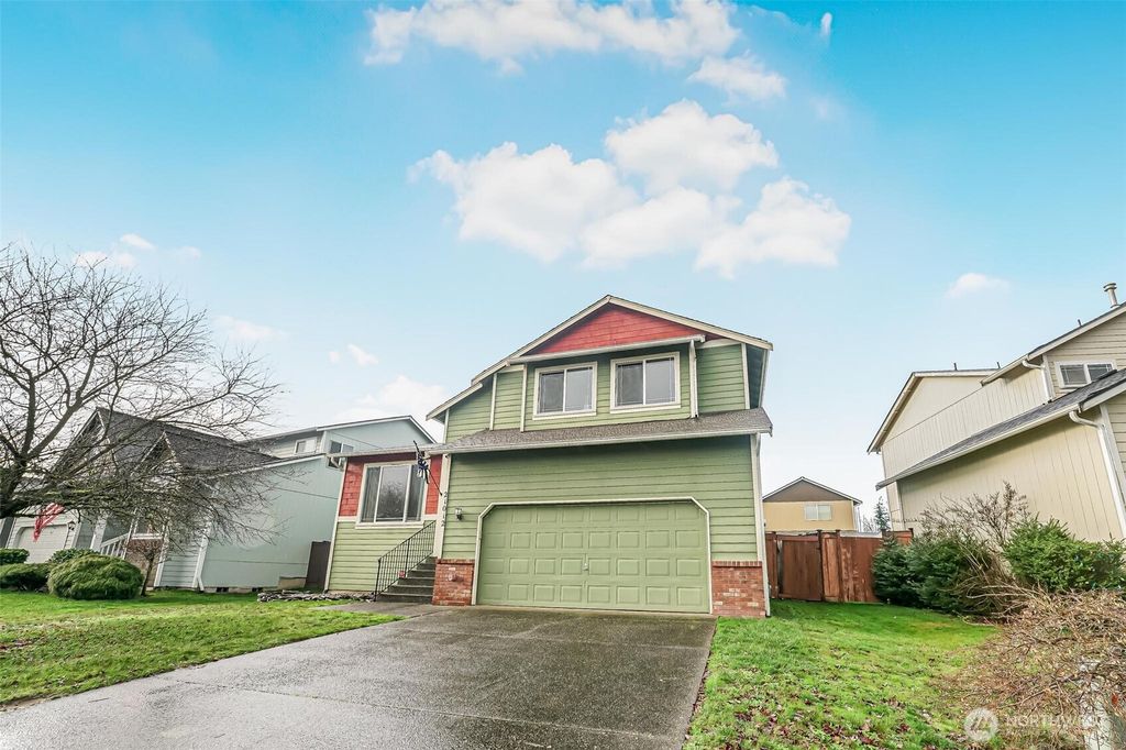 Photo of 21012 Springhaven Way Way, Bonney Lake, WA 98391 (MLS # 2463187)