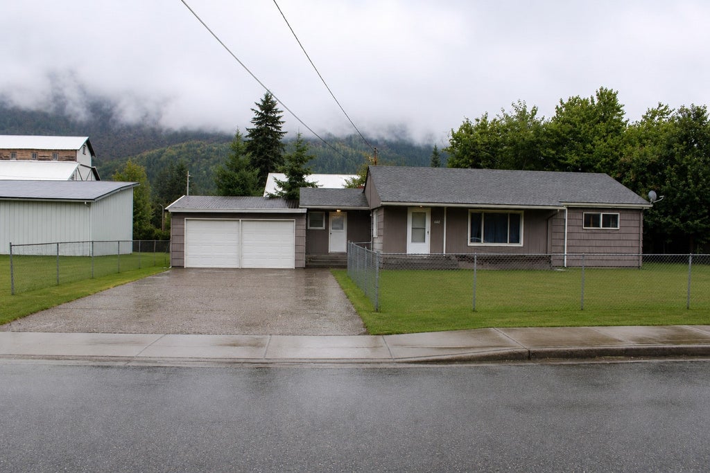 Photo of 660 Sauk Avenue, Darrington, WA 98241 (MLS # 2575894)