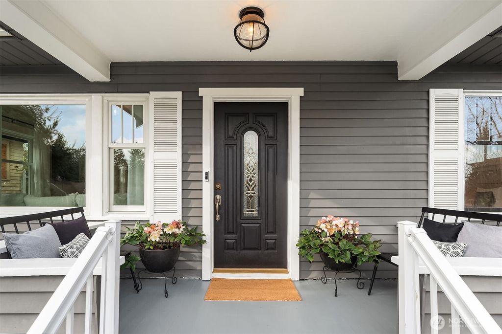 Photo of 5017 35th Avenue SW, Seattle, WA 98126 (MLS # 2476677)