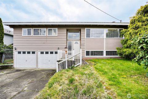 Photo of 8047 S 117th Street, Seattle, WA 98178 (MLS # 2486445)