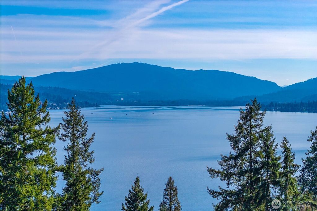 Photo of 17003 SE 14th Lane, Bellevue, WA 98008 (MLS # 2481581)