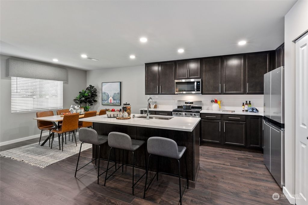 Photo of 3902 132nd Place SW, Lynnwood, WA 98087 (MLS # 2041079)