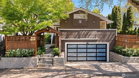 Photo of 216 30th Avenue S, Seattle, WA 98144 (MLS # 2518415)
