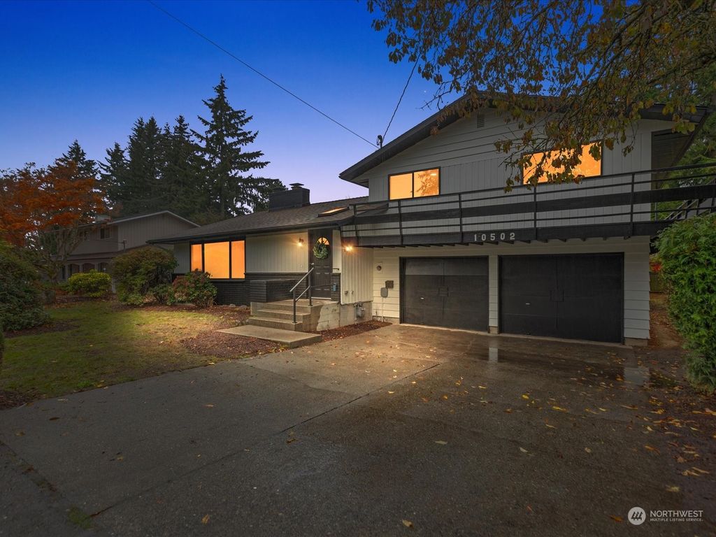 Photo of 10502 23rd Drive SE, Everett, WA 98208 (MLS # 2306557)