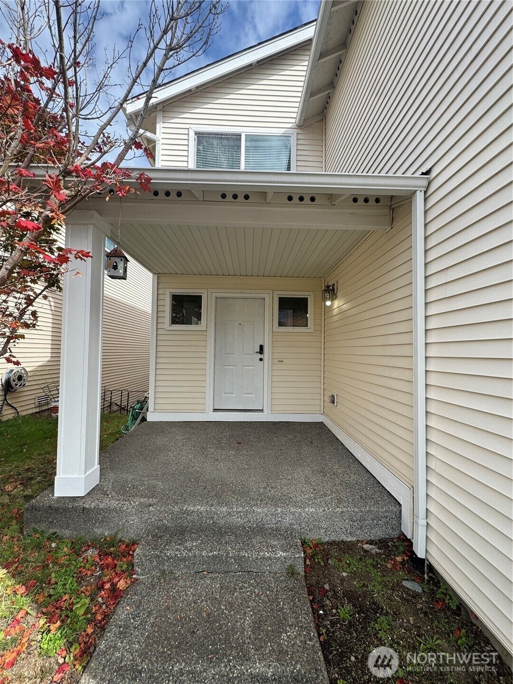Photo of 14611 32nd Place W, Lynnwood, WA 98087 (MLS # 2588173)