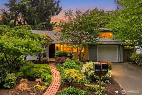 Photo of 19120 3rd Avenue NE, Shoreline, WA 98155 (MLS # 2529115)