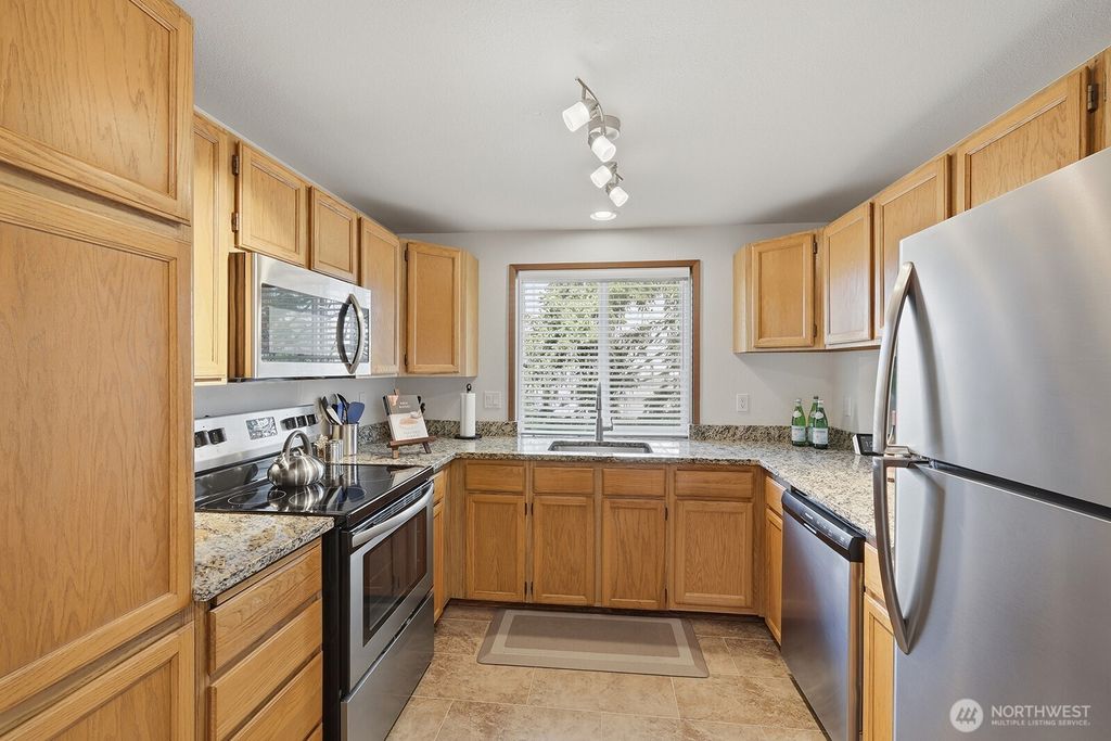 Photo of 9522 1st Avenue NE #A4, Seattle, WA 98115 (MLS # 2530652)
