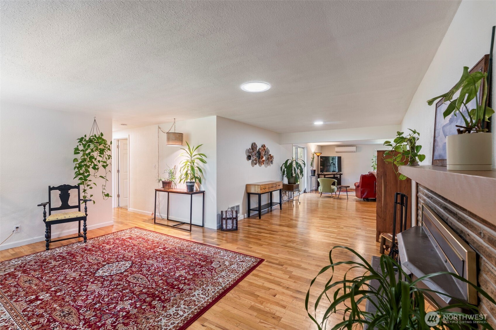 311 Hixon Drive SE