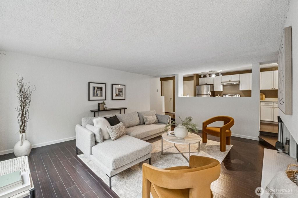 Photo of 2500 W Manor Place #217, Seattle, WA 98199 (MLS # 2506094)