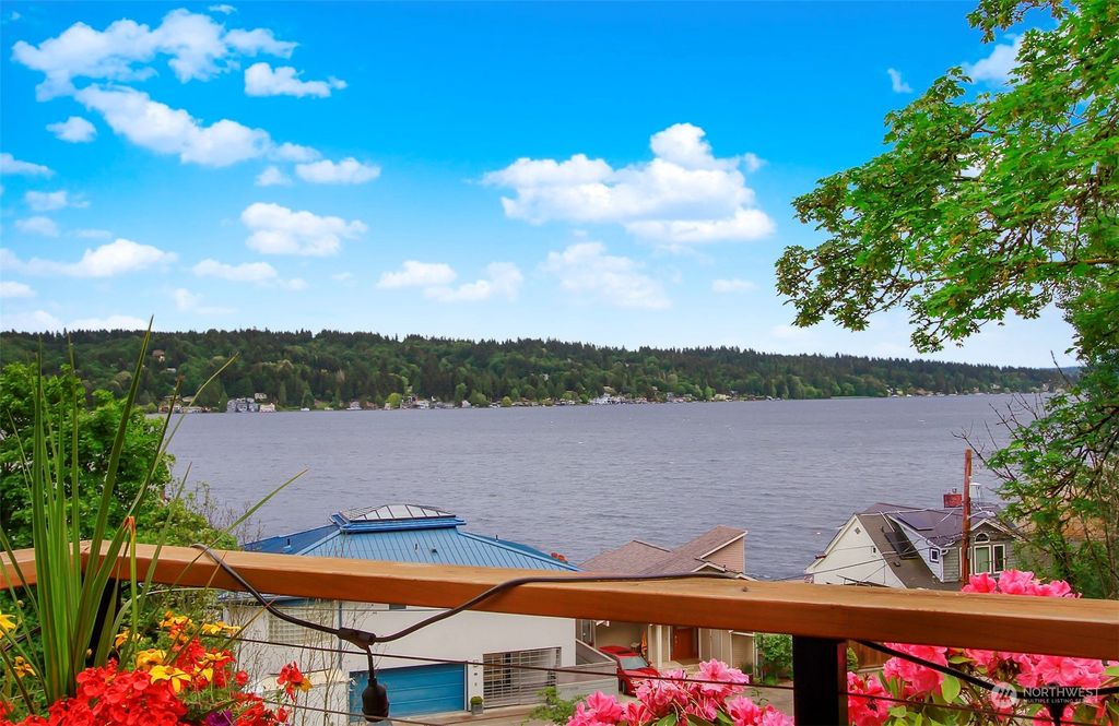 Photo of 11900 Lakeside Place NE, Seattle, WA 98125 (MLS # 2238513)