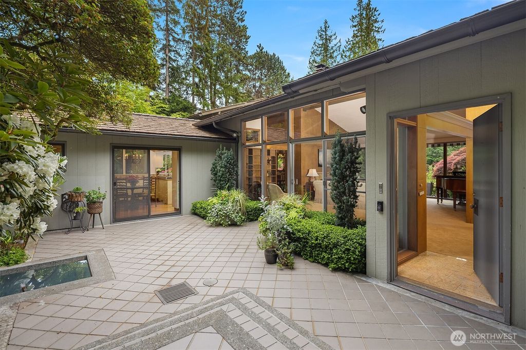 Photo of 114 NW Highland Drive, Shoreline, WA 98177 (MLS # 2524158)