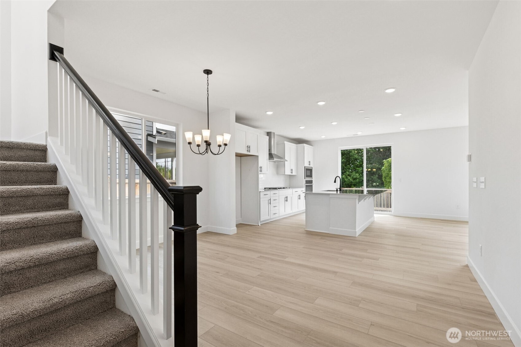 2407 Barn Door Court 41