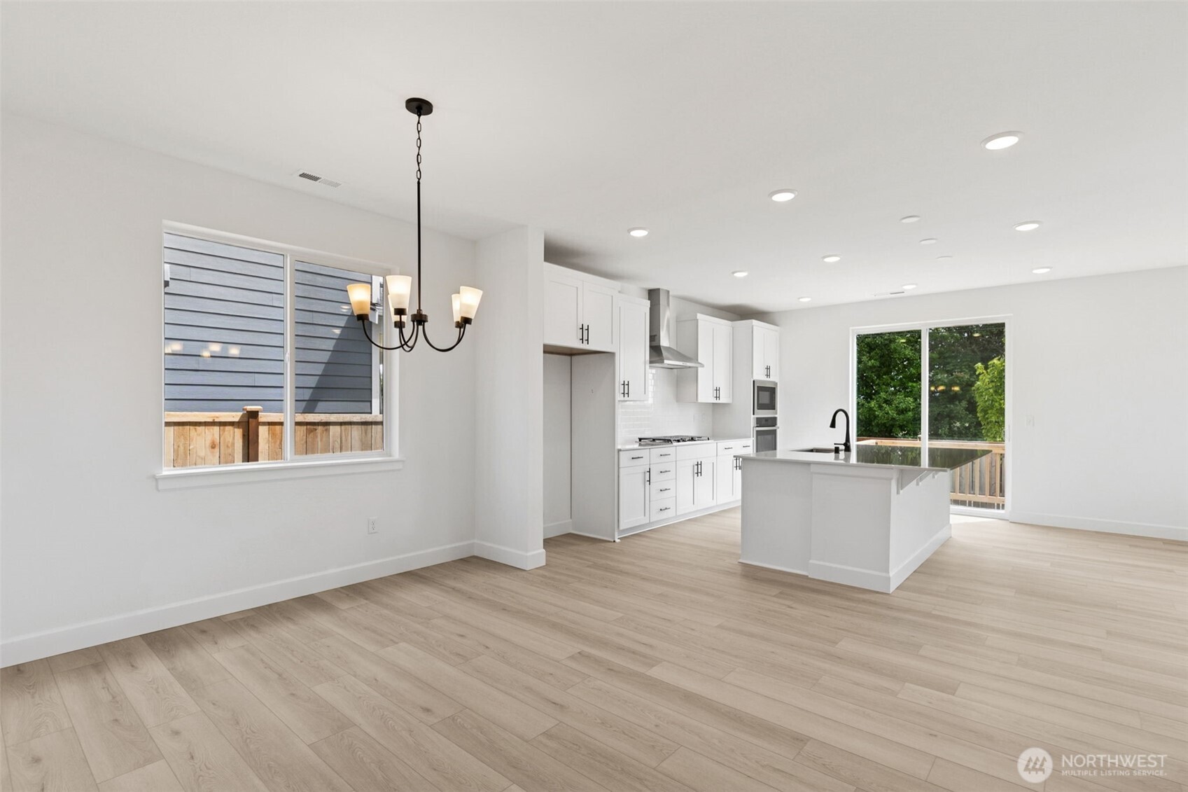 2407 Barn Door Court 41