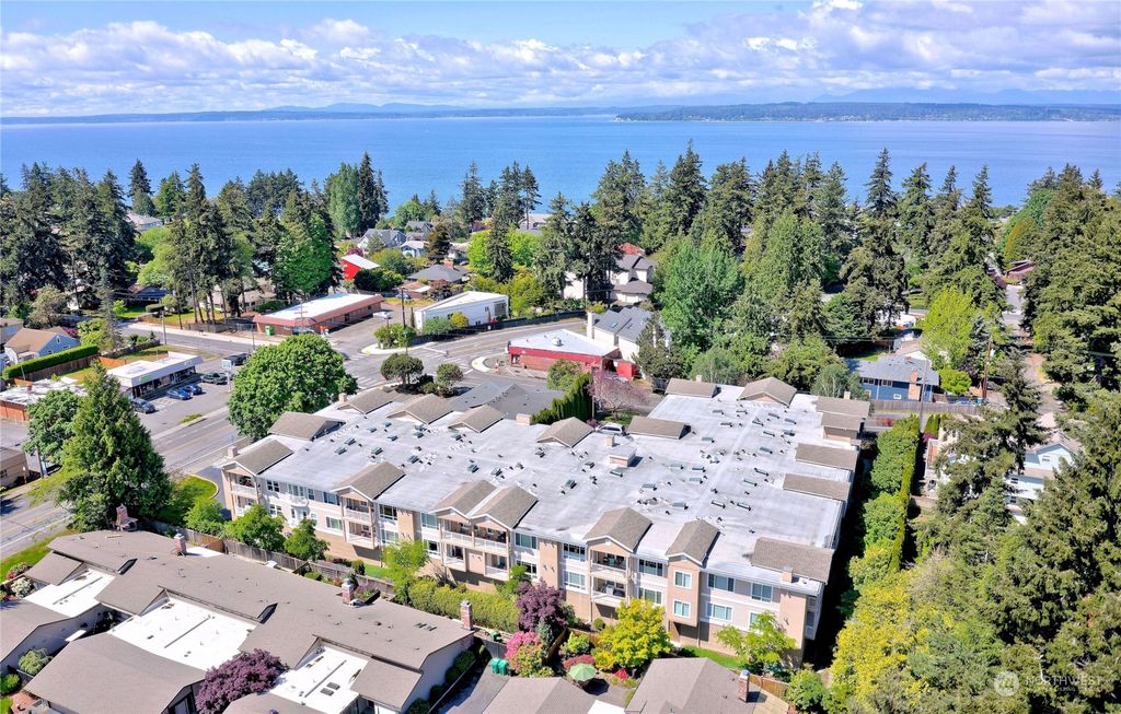 Photo of 1854 NW 195th Street #309, Shoreline, WA 98177 (MLS # 2242634)