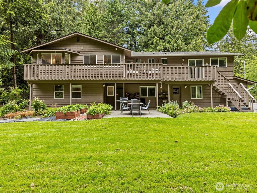 Photo of 5204 136th Street SW, Edmonds, WA 98026 (MLS # 2384577)
