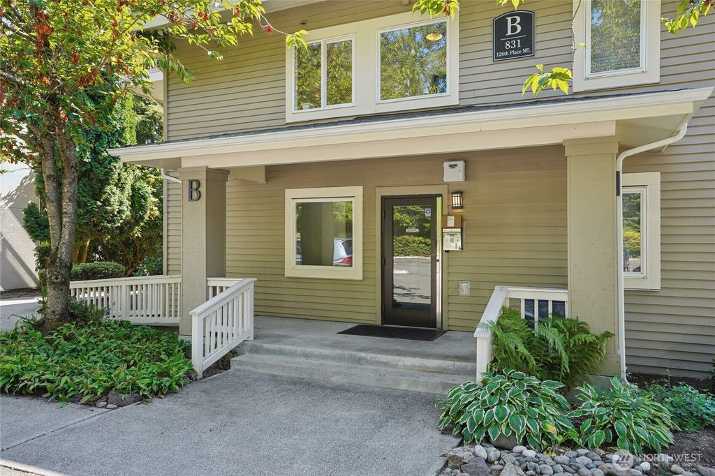 Photo of 831 126th Place NE #B204, Bellevue, WA 98005 (MLS # 2482008)