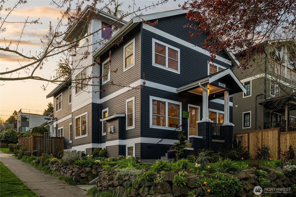 Photo of 6703 Fremont Avenue N, Seattle, WA 98103 (MLS # 2348787)