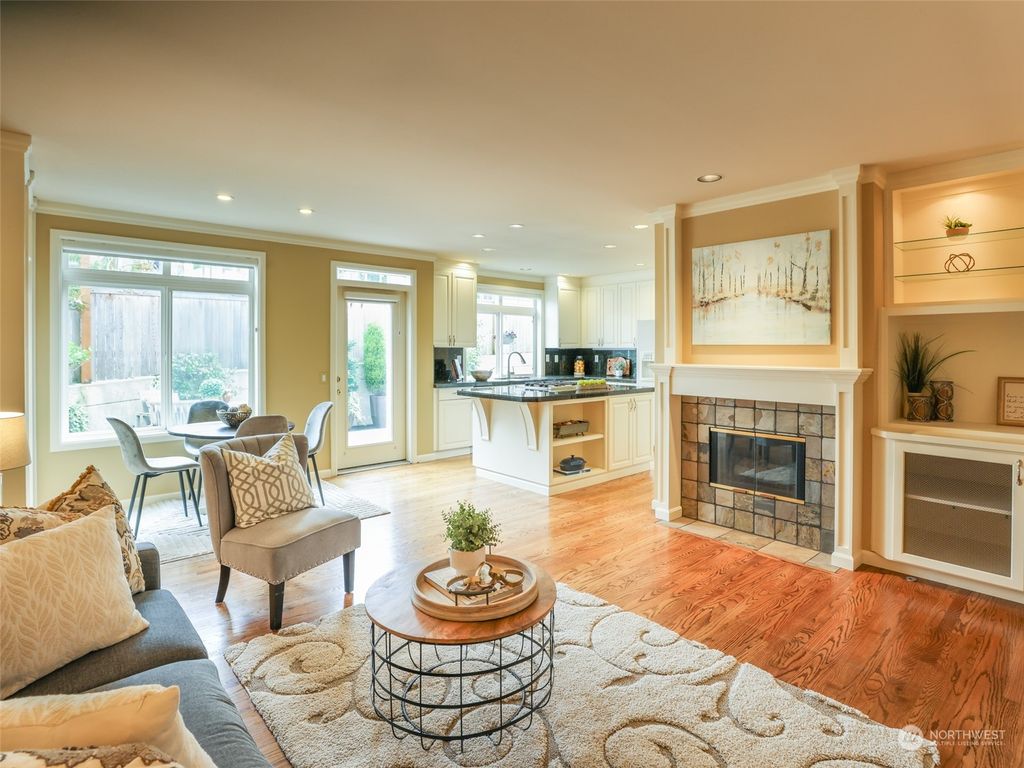 Photo of 130 8th Lane, Kirkland, WA 98033 (MLS # 2214953)
