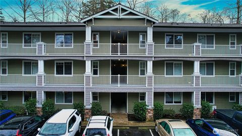 Photo of 12712 Admiralty Way #E-103, Everett, WA 98204 (MLS # 2476420)