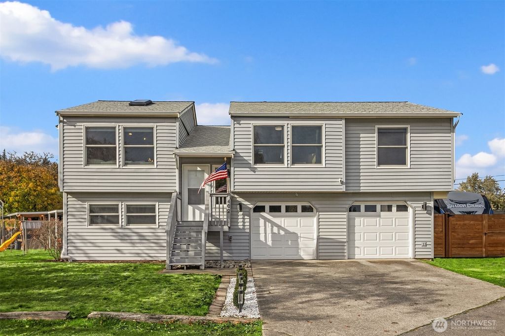 Photo of 402 Olympia Boulevard, Pacific, WA 98047 (MLS # 2449165)