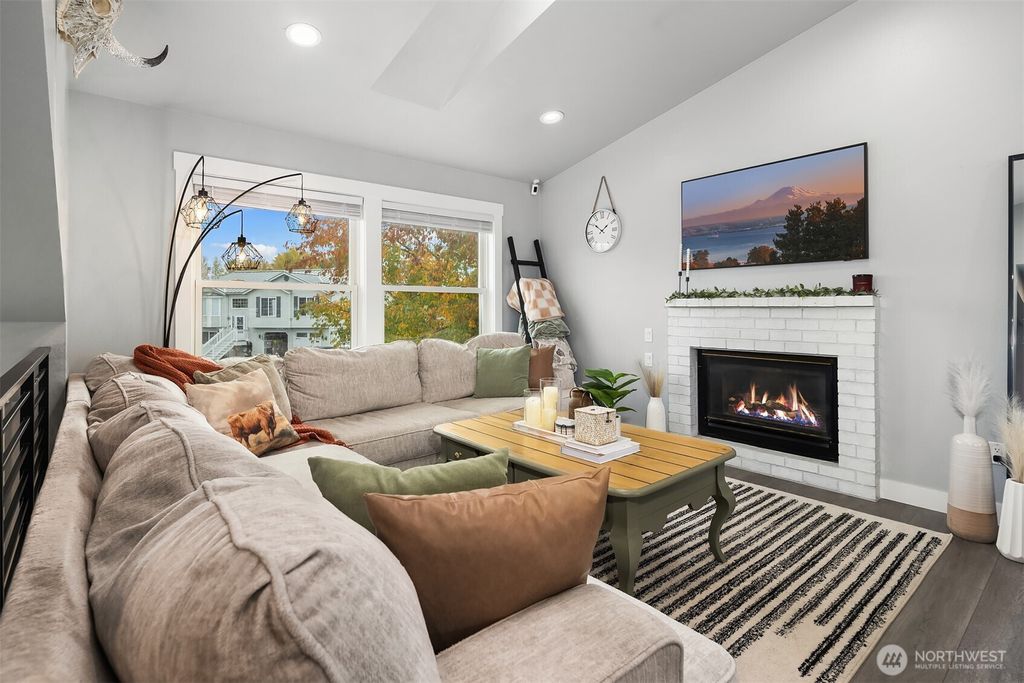 Photo of 402 Olympia Boulevard, Pacific, WA 98047 (MLS # 2449165)