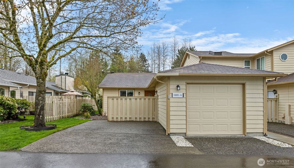 Photo of 11033 SE 251st Street #26 A, Kent, WA 98030 (MLS # 2356759)
