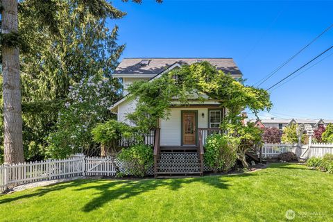 Photo of 9757 2nd Avenue NW, Seattle, WA 98117 (MLS # 2522983)