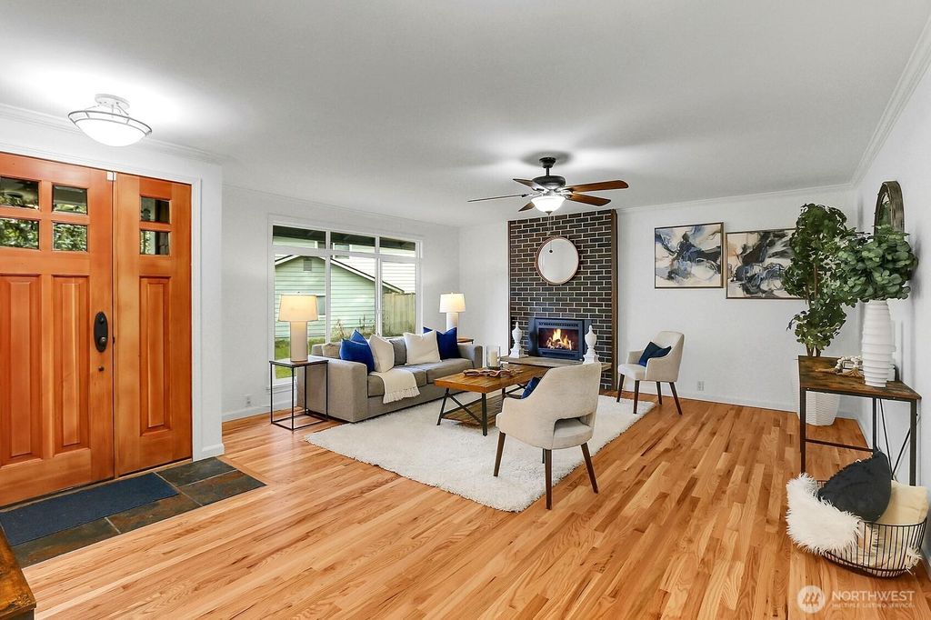 Photo of 12829 NE 144th Way, Kirkland, WA 98034 (MLS # 2336455)