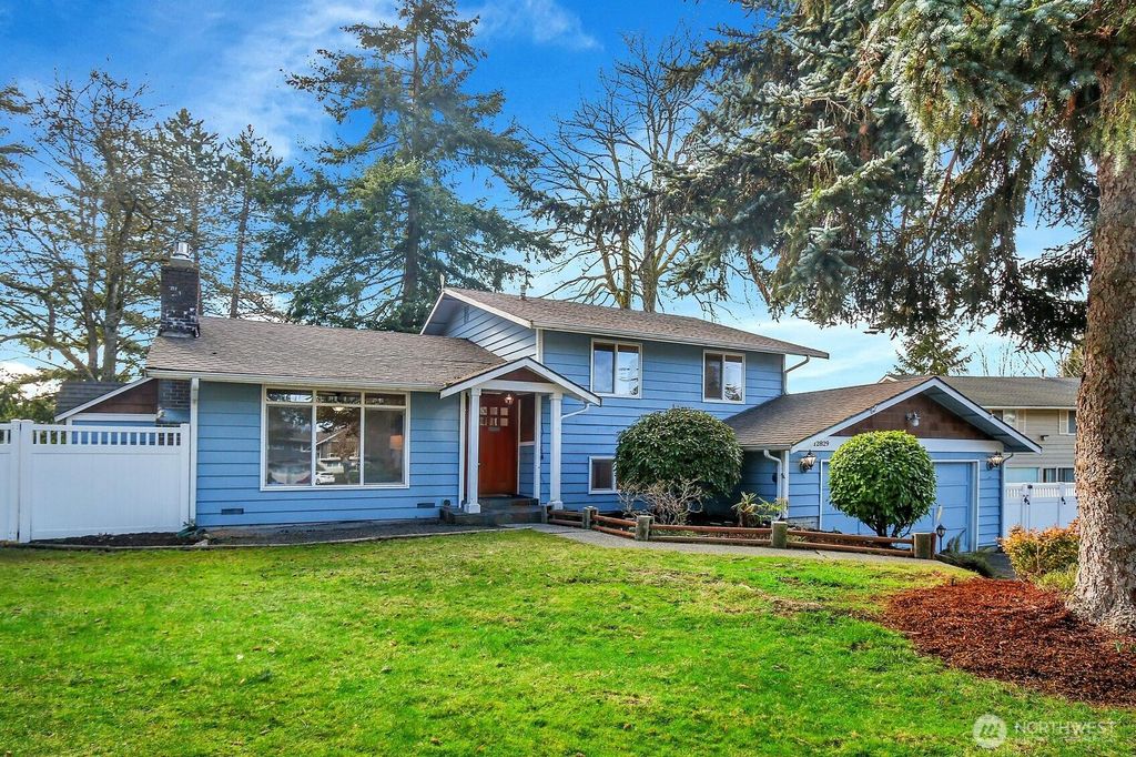 Photo of 12829 NE 144th Way, Kirkland, WA 98034 (MLS # 2336455)