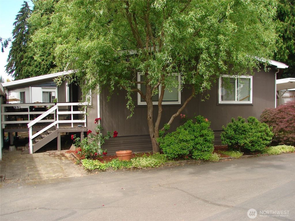 Photo of 900 29th Avenue S #C-8, Auburn, WA 98002 (MLS # 2509395)