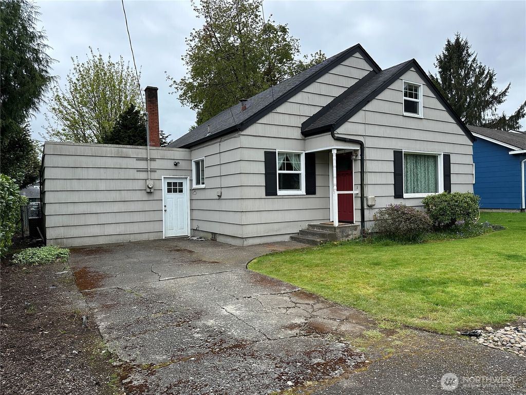 Photo of 615 E Spruce Ave, Montesano, WA 98563 (MLS # 2512898)