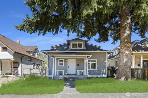 Photo of 2127 S L Street, Tacoma, WA 98405 (MLS # 2454524)