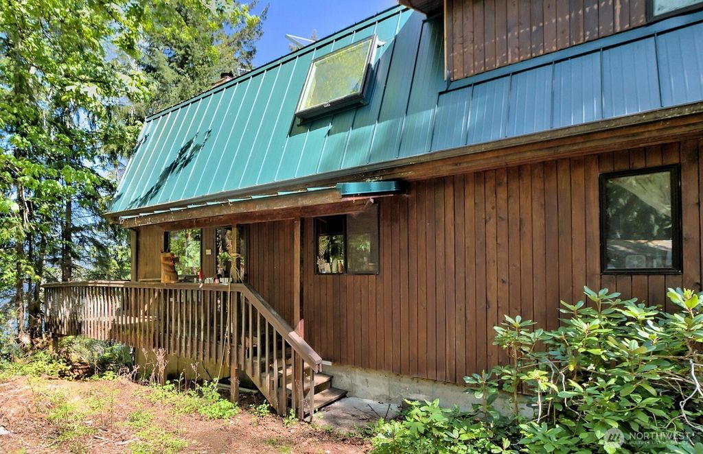 Photo of 2070 W Cushman Ridge Drive, Hoodsport, WA 98548 (MLS # 2518276)