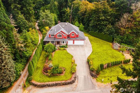 Photo of 17645 SE 196th Drive, Renton, WA 98058 (MLS # 2473507)