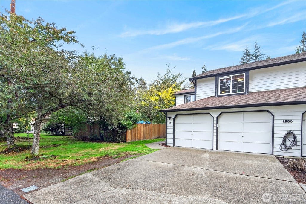 Photo of 1930 W Cypress Way #A, Lynnwood, WA 98036 (MLS # 2592214)