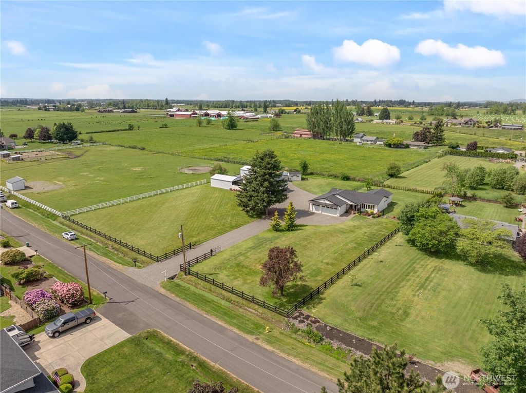 Photo of 23828 SE 471st Street, Enumclaw, WA 98022 (MLS # 2526455)