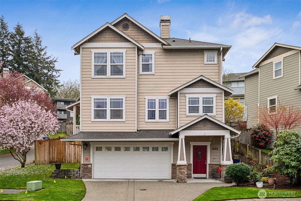 Photo of 432 46th Street SE, Everett, WA 98203 (MLS # 2354018)